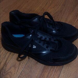 Black Slip Resistant Shoes (lightly used)